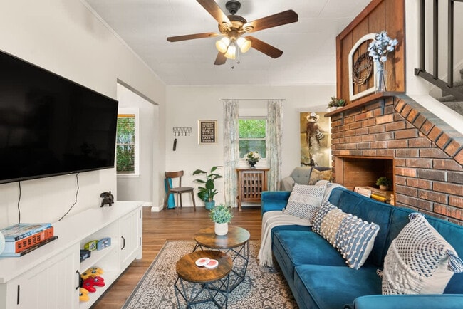 Photo - 3175 Rocky River Dr Unit SI ID1496035P