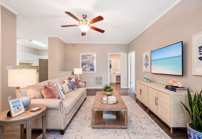 Photo - Summerlyn Place