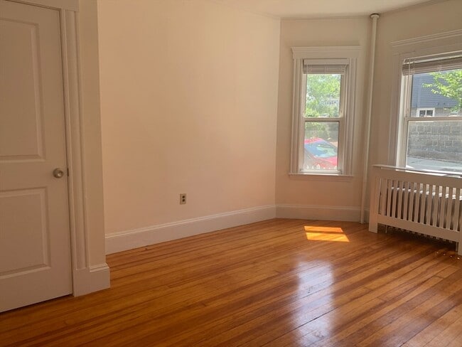 Photo - 52 Percival St Unit 1