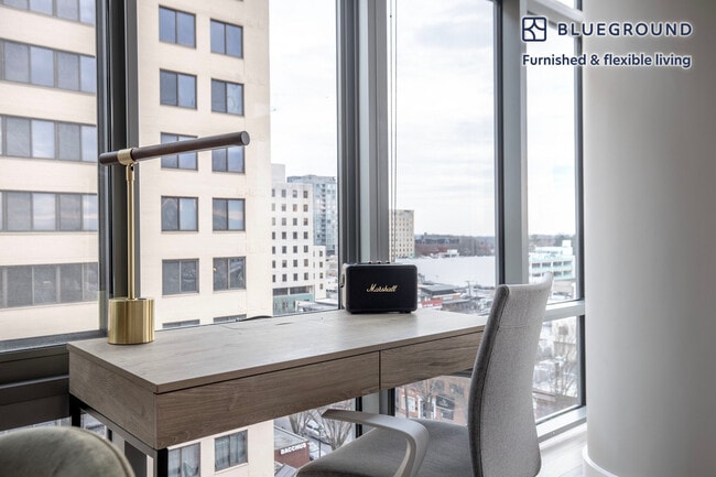 Photo - 4800 Auburn Ave Unit FL8-ID660