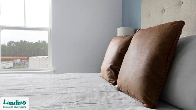 Photo - 12525 Tibbets Ln Unit 1404