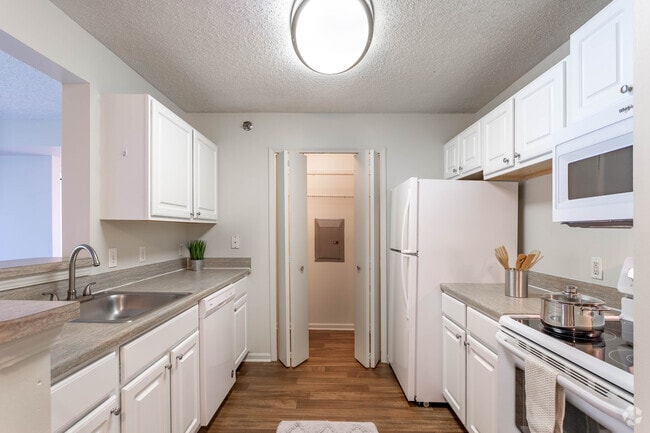Interior Photo - Pendleton Park Apartments