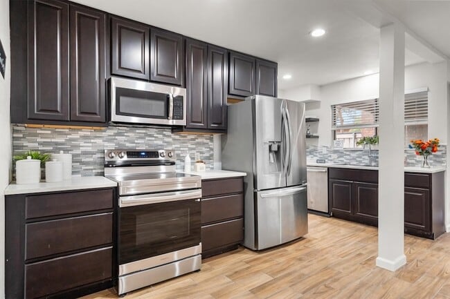 Photo - 2808 Escada Dr Unit 107R