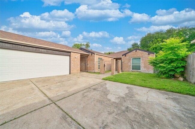 Photo - 7838 Vickijohn Dr