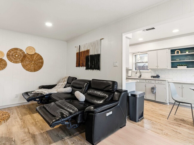Photo - 7841 El Pensador Dr Unit SI ID1594741P