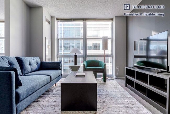 Photo - 180 N Jefferson St Unit FL15-ID1333