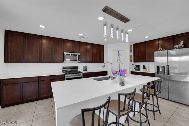 Photo - 8753 Vermont Vis St