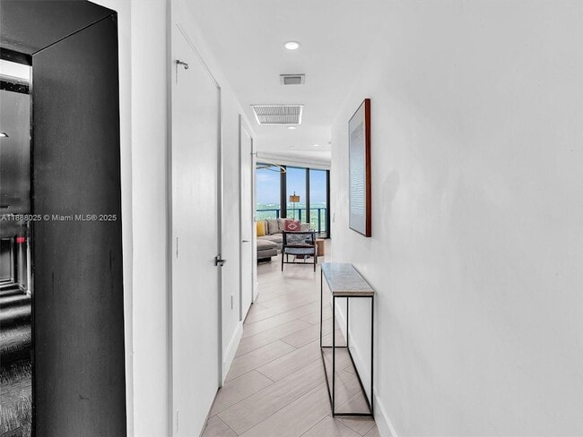 Photo - 121 NE 34th St Unit 2016