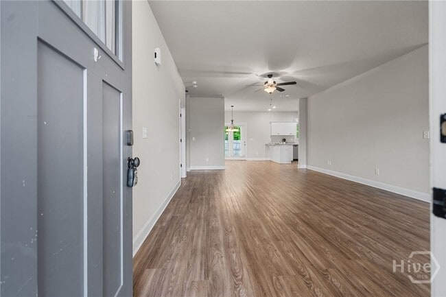 Photo - 211 Crosswinds Dr
