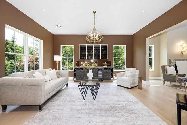 Photo - 241 E Saddle River Rd Unit SI ID1495030P