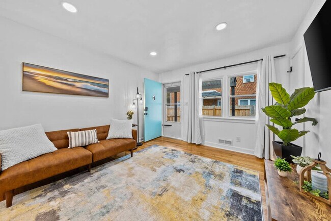 Photo - 172 Cherry St Unit ID1328014P