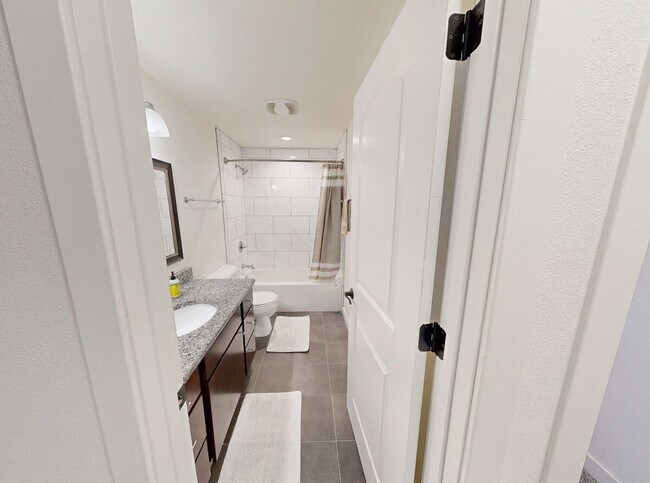 Photo - 512 N 10th St Unit SI ID1270853P
