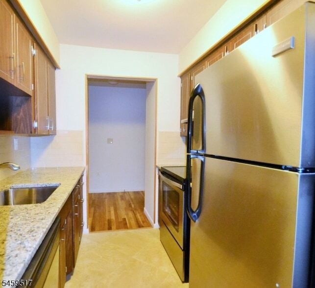 Photo - 121 Grove St Unit 3