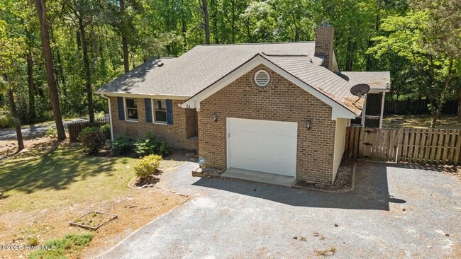 Photo - 24 Spring Lake Dr