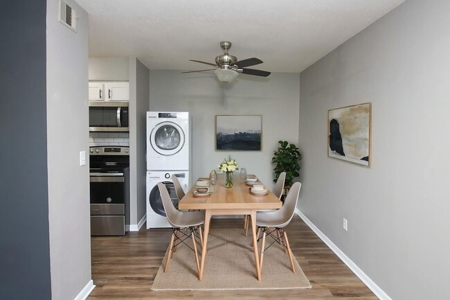Photo - Teak Apartments