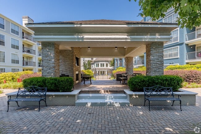 The Stratford Apartments - Atlanta, GA 12 units available