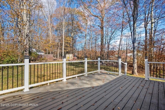 Photo - 202 Palomino Pl