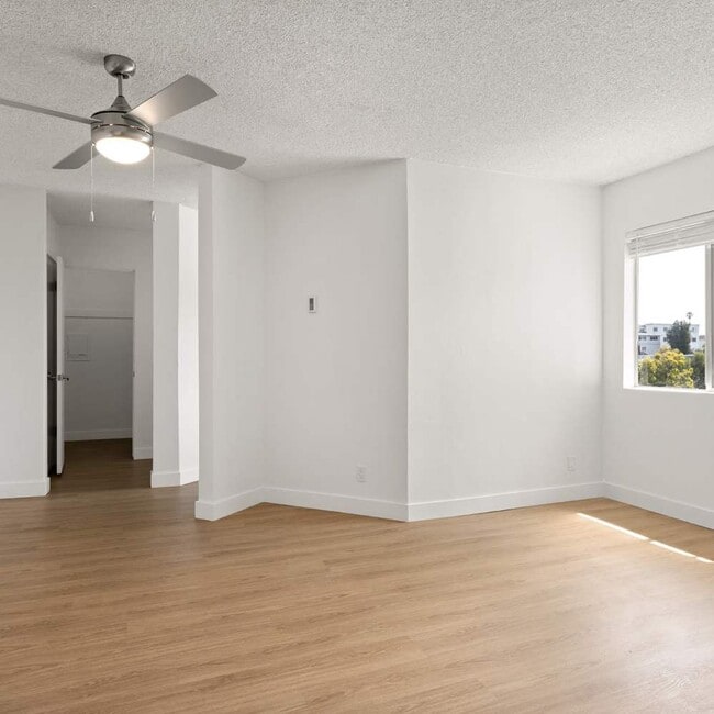 Photo - Mar at Seaside