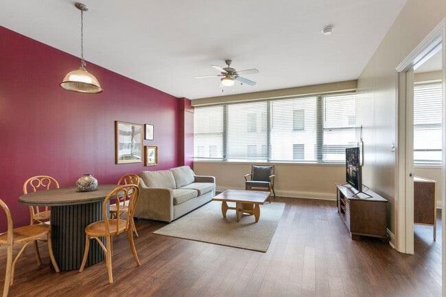 Building Photo - 925 Common St Unit ID1266930P