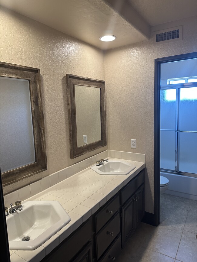 Photo - 6305 Golden Gate Dr