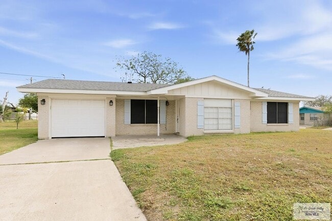 Building Photo - 711 Cisneros St