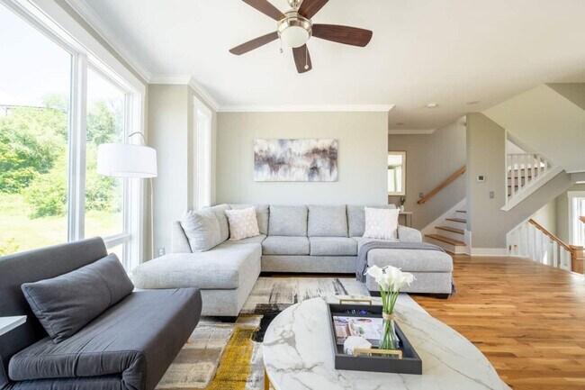 Building Photo - 1301 Baptist World Center Dr Unit SI FL4-ID1385496P