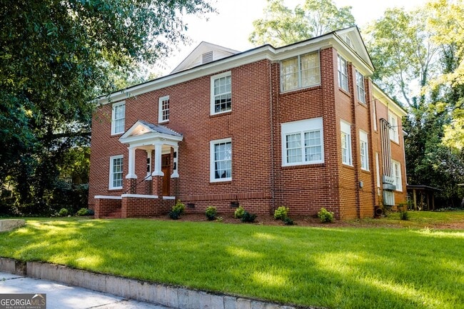 Photo - 111 E Screven St
