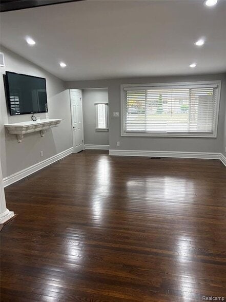 Photo - 23245 Berkley St