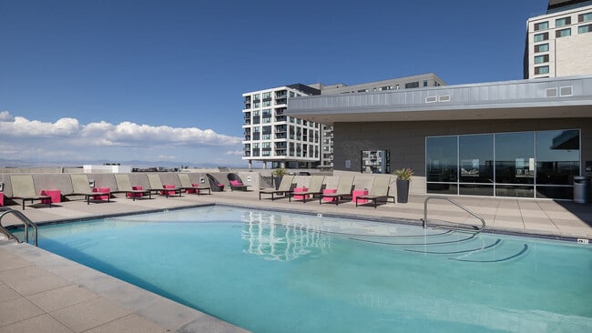 Building Photo - The Den