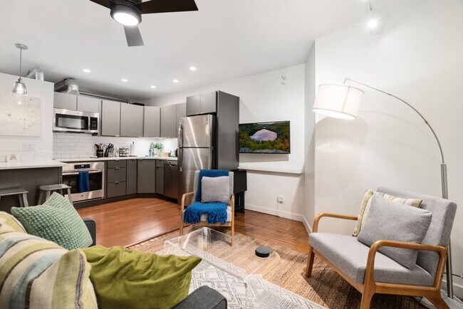 Photo - 221 Vine St Unit ID1289452P