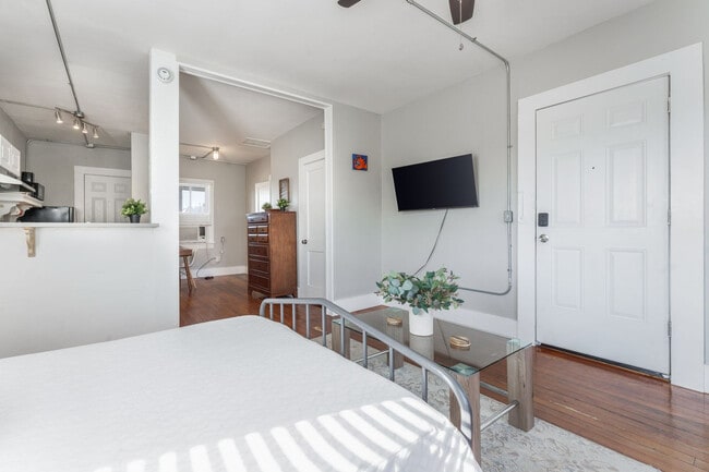 Building Photo - 308 Power St Unit ID1268415P