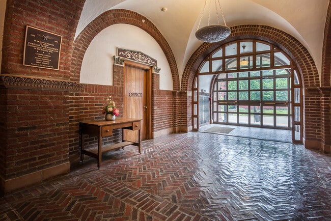 Photo - Academy Place Apartments