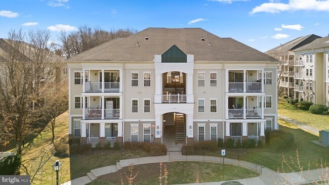 Photo - 13304 Kilmarnock Way Unit A