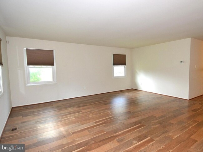 Photo - 3717 Irongate Ln