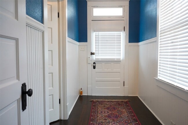 Photo - 2826 Avenue P 1/2