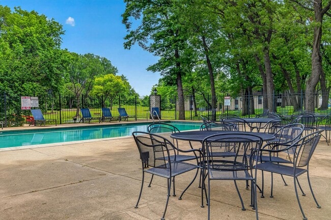 13-Community Pool - Tanglewood
