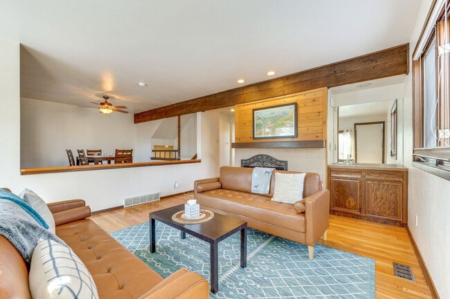 Building Photo - 1508 Harrison Ave Unit SI FL2-ID1546501P