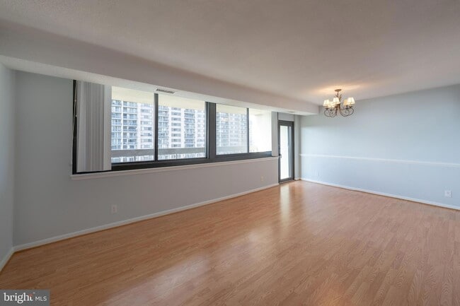 Photo - 5501 Seminary Rd Unit 1113S