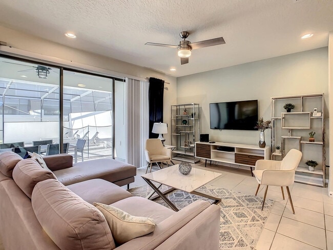 Building Photo - 2404 Tangier Dr Unit ID1314990P