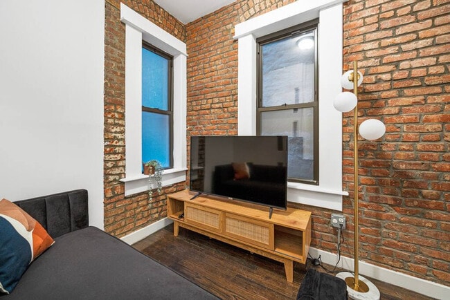 Building Photo - 104 Forsyth St Unit SI ID1013662P