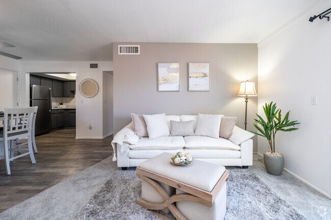 3BR, 2BA - 1,100SF - Living Room - Sabrina's Place