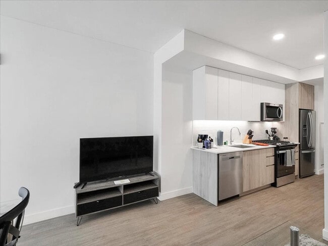 Photo - 817 N 6th St Unit ID1047103P