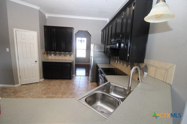 Photo - 775 Cactus Ln