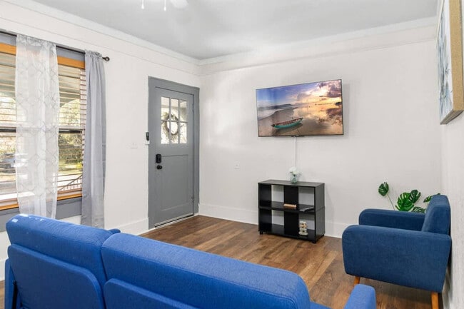 Building Photo - 713 E Palmetto St Unit ID1234469P