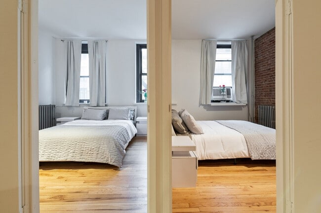 Photo - 154 Chambers St Unit ID1323899P