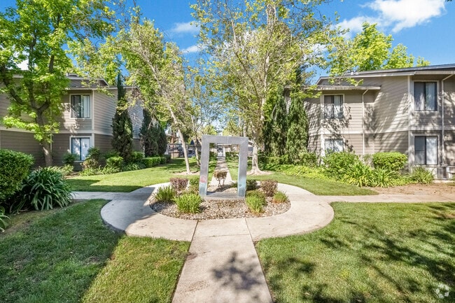 Building Photo - TRACY PARK