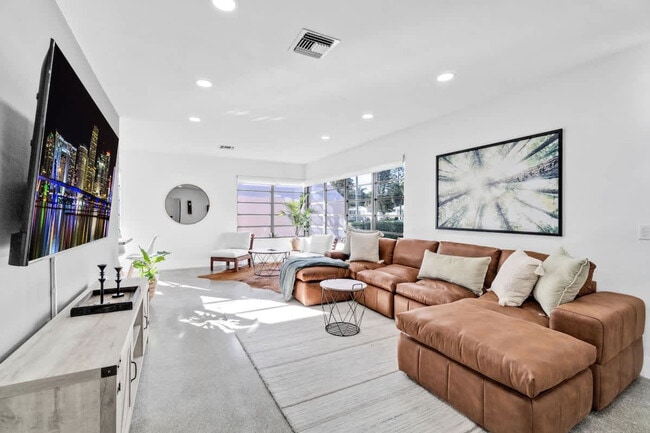 Building Photo - 6540 Park St Unit ID1372331P