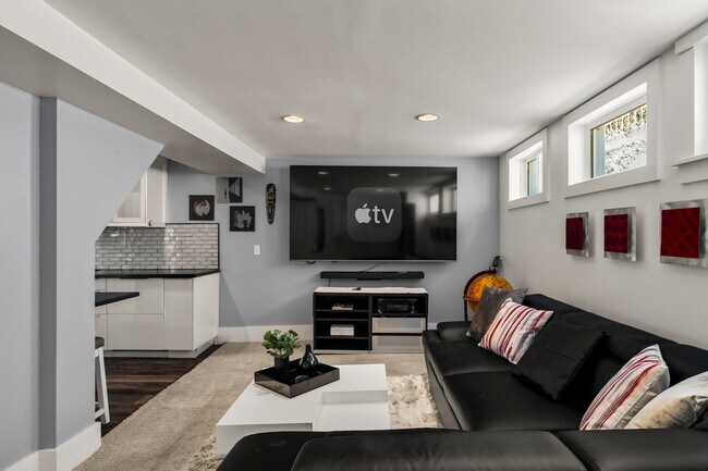 Photo - 212 NW 49th St Unit SI FL2-ID1607387P