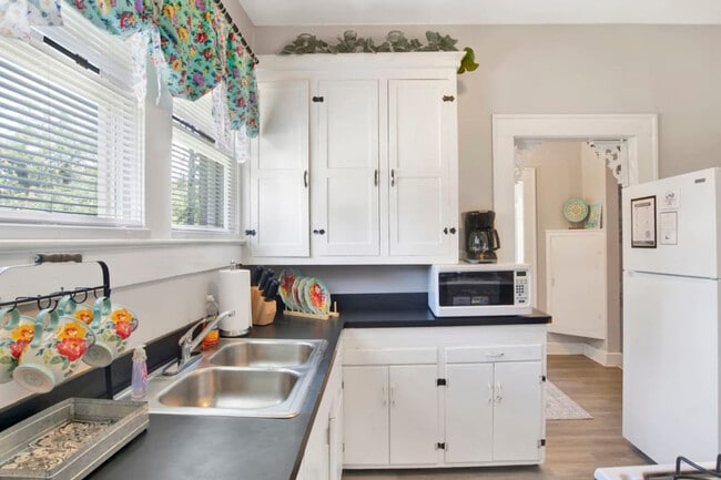 Photo - 150 Hannon Ave Unit ID1043830P