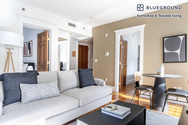 Photo - 14 Derne St Unit FL5-ID829